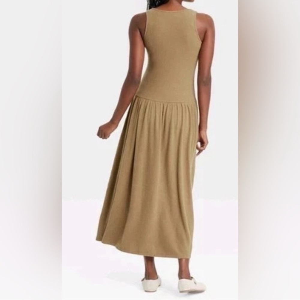 Universal Thread Sleeveless Maxi Dress in Tan - Picture 2 of 4